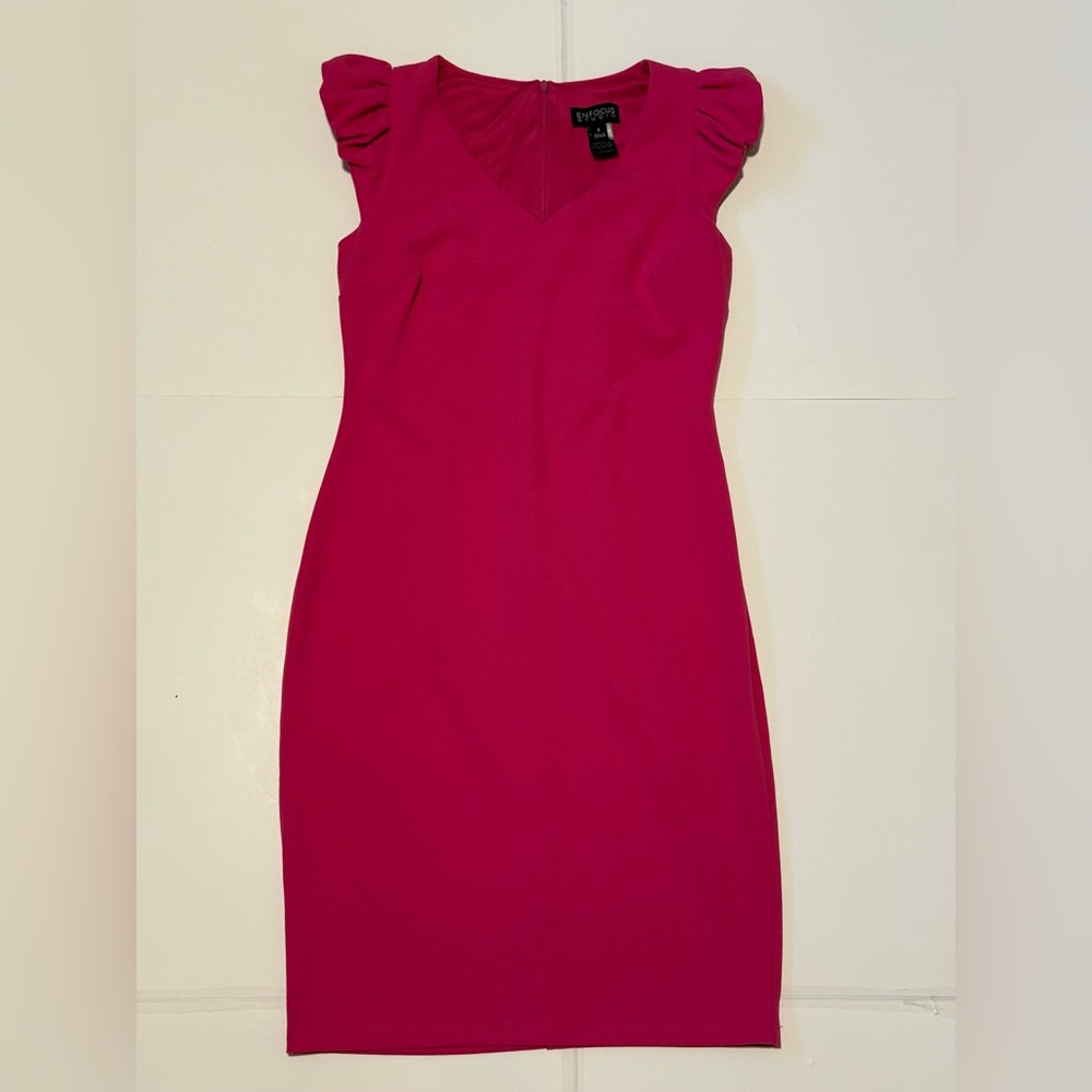 Fitted V-Neck Sleeveless Pink Dress